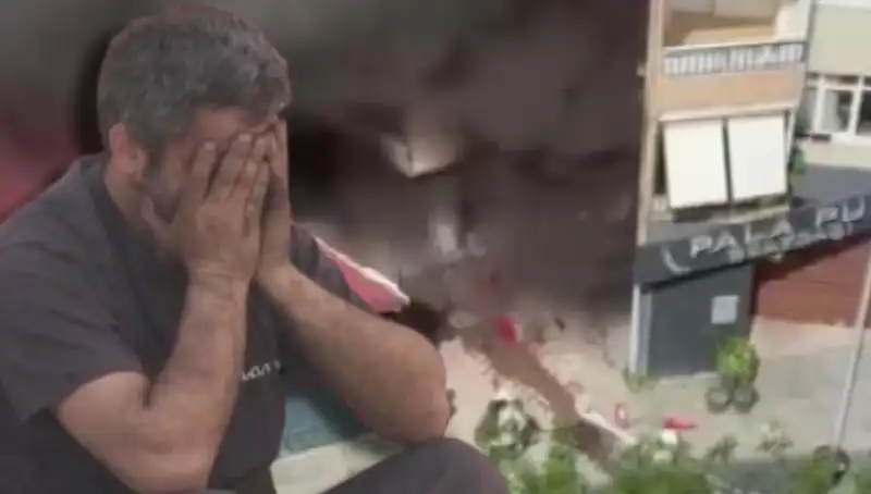 Ataşehir'de Yangın Felaketi: İş Yeri Sahibinin Yaşadığı Drama Tanık Olun!