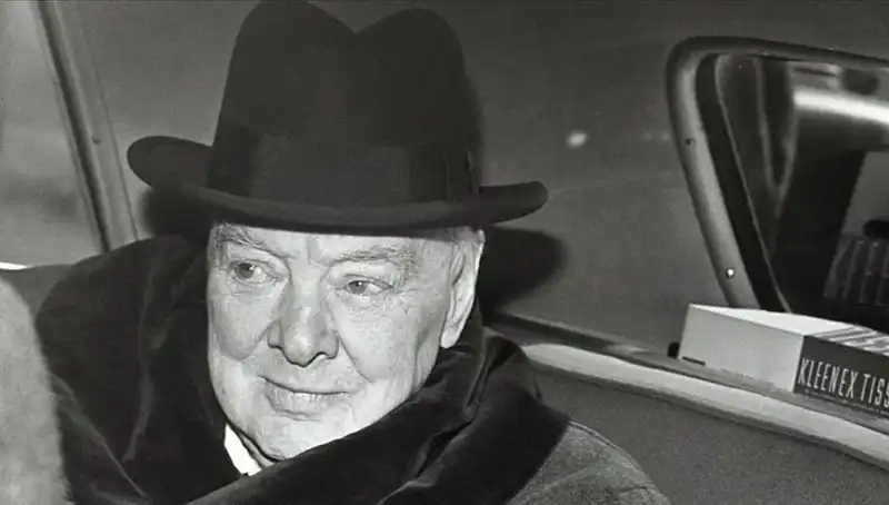 Tarihi Churchill Bekar Evine Yeni Bir Sahip Aranıyor: Fiyatı 3,75 Milyon Sterling