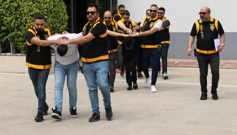 İş Dünyasında Şok İddia: Sevgili Tuzağıyla Mahsur Kaldı!