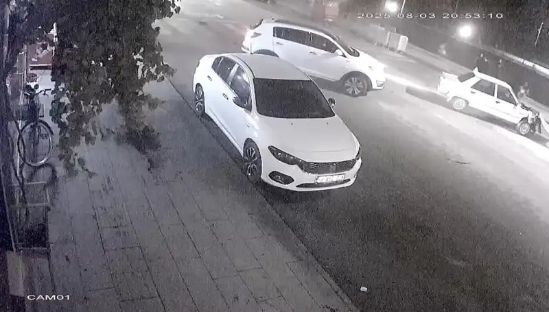 Yaya Geçidinde Yol Vermek İstedi, Feci Kaza ile Karşılaştı