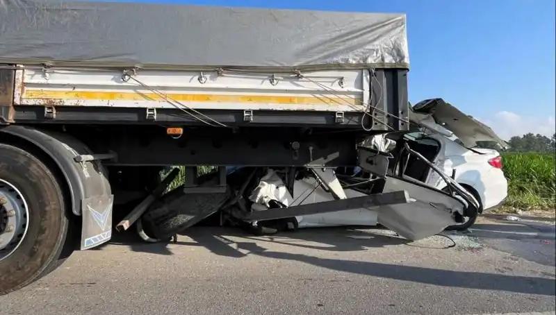 Sakarya'da Feci Kaza: Hayatını Kaybeden 1 Kişi Arasında Kimler Vardı?