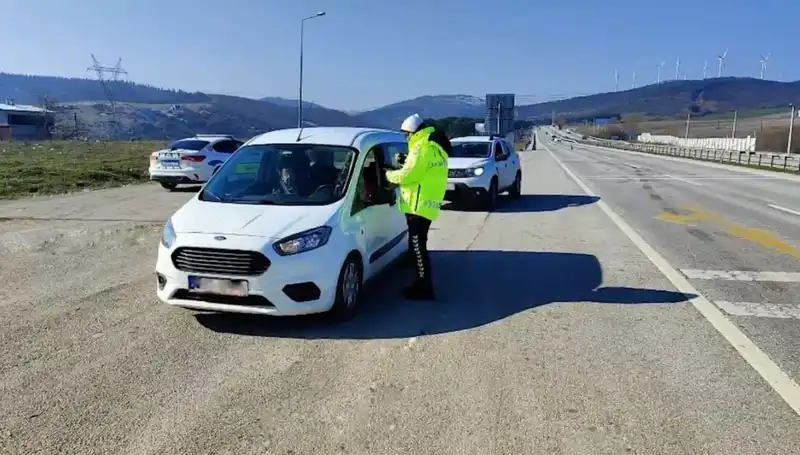 Son Bir Haftada Yarım Milyon Sürücü Ceza Aldı: Trafik Kurallarına Dikkat!