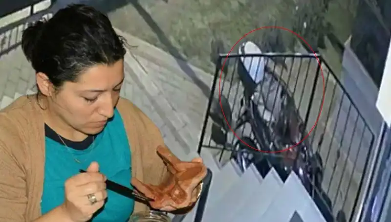 5. Kattan Düşerek Hayatını Kaybeden Tuğba'nın Gizemi Çözülmeyi Bekliyor