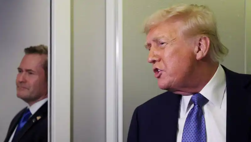 Trump'ın Gizli Planları Sızdırıldı: Mike Waltz Görevden Alındı!