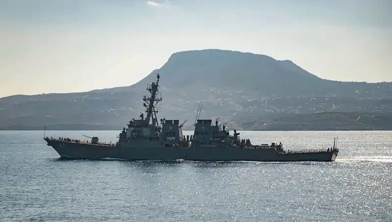 ABD’nin Yunanistan’da Donanma Üssü Açıklaması: Askeri Stratejinin Yeni Sırasında Neler Yaşanıyor?