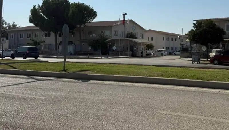 Adana'da Amir Dehşeti: Bir İşçi Tabancayla Vuruldu, Olayın Detayları Şoke Ediyor