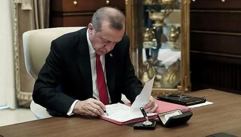 Cumhurbaşkanı'nın Sürpriz Affı: 9 Hükümlünün Tahliyesi Neden Bu Kadar Tartışmalı?