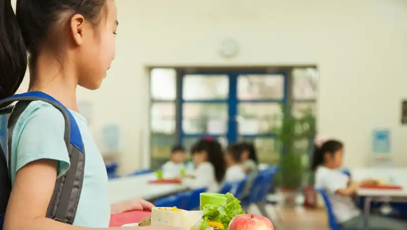İspanya'da Obeziteyle Mücadele: Yağlı Yiyecekler Menülerden Çıkacak!