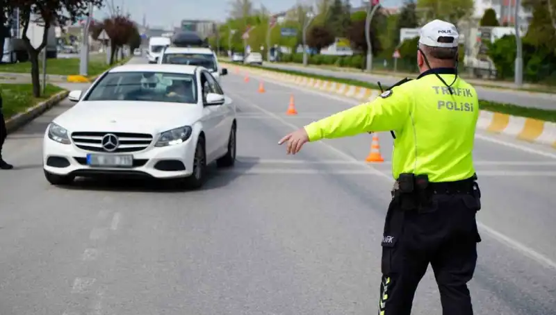2025’te Yeni Trafik Cezaları: Ne Kadar Artacak?