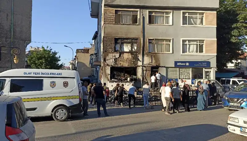 Tüp Bayisinde Korkunç Patlama: 2 Can Kaybı, Şok Edici Görüntüler!