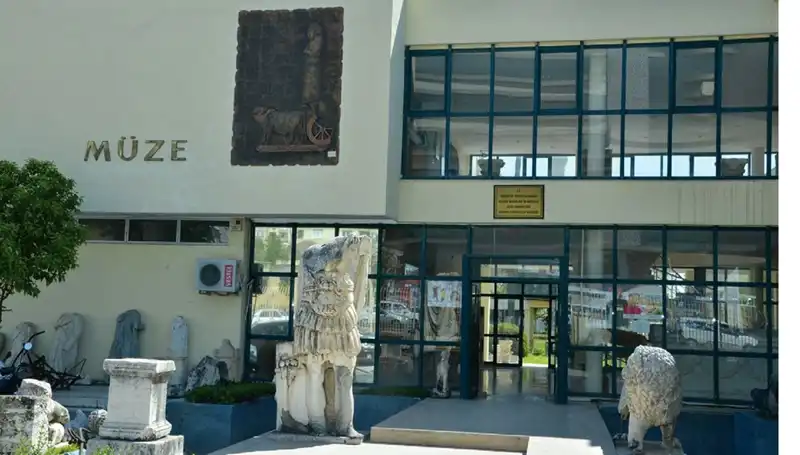 Çürük Biletle Hapis Ceza: Müzede Şok Olay!