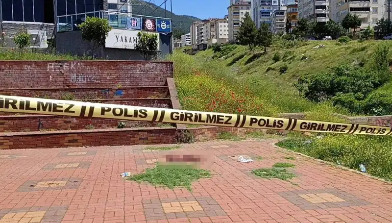 Kahramanmaraş'ta Bıçaklı Kavga: Sokaklar Kan Gölüne Döndü!