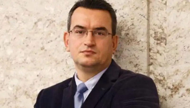 DEVA Partisi Kurucu Üyesi Metin Gürcan: Hayatı ve Siyasi Vizyonu