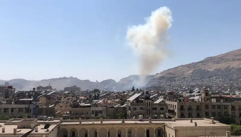 Süveyda'da Gerilim Tırmanıyor: İsrail'in Hava Saldırıları Ne Anlama Geliyor?
