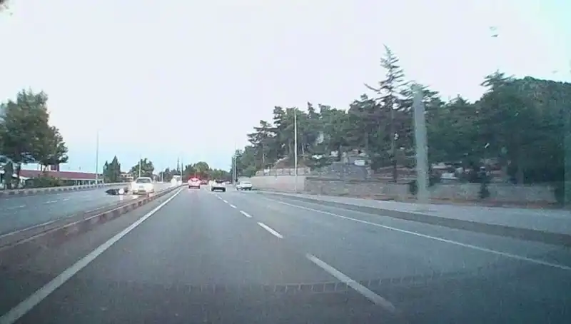 Motosiklet ile Otomobil Çarpıştı: Olayda Bir Yaralı