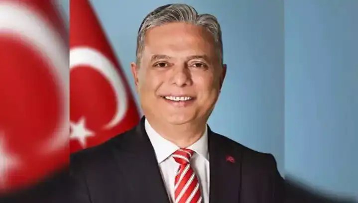 CHP Genel Başkan Adayı Ümit Uysal: Siyasi Kariyerine Dair Bilgiler
