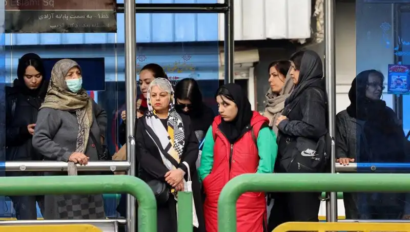 İranlıların Tweet Atma İsteği: Sosyal Medyada Özgürlük Arayışı