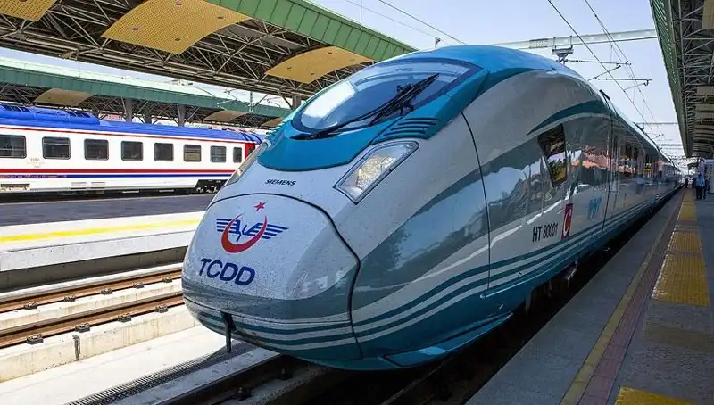 TCDD, Tren Makinisti Alımıyla Gençlere Kariyer Fırsatı Sunuyor