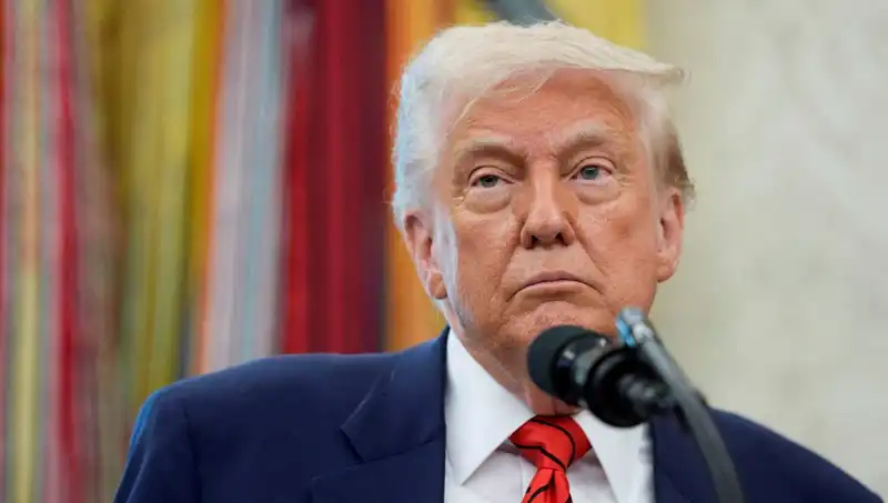Trump, G7 Zirvesini Ayrılarak Karanlık Planları Gösterdi