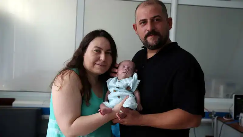 Prematüre Bebeğin Hayat Mücadelesi: 800 Gramda Doğdu, 4 Ay Yoğun Bakımda Kaldı