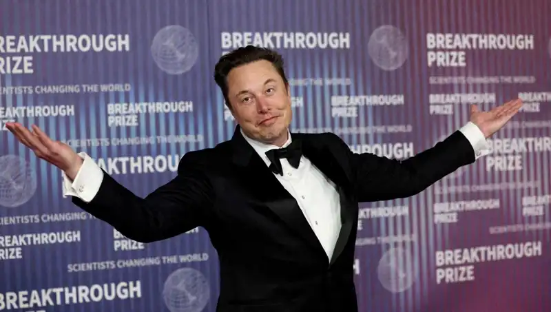 Elon Musk, X’in Yeni Mesajlaşma Uygulamasını Duyurdu: Flört Sitesine mi Dönüşüyor?