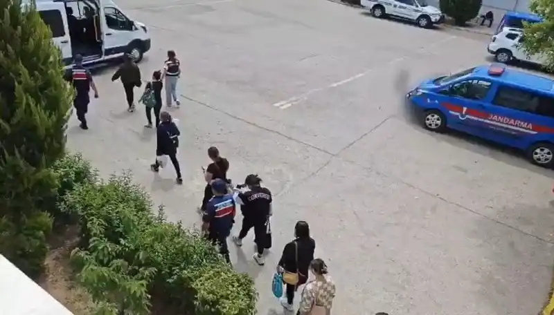Taylandlı Kadınlara Çalışma İzni Vaadiyle Fuhuş Ağlarına Dikkat!