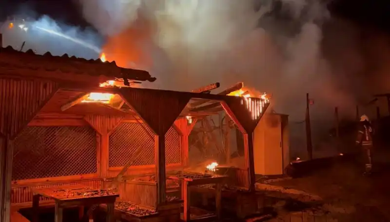 Şile'deki Altı Gözleme Restoranı Alev Alev Yandı: Olayın Ayrıntıları