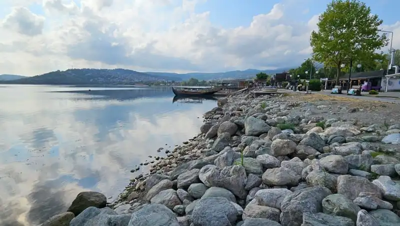 Sapanca Gölü'ndeki Su Seviyesi Düşüşü: Nedenleri ve İleriye Dönük Beklentiler